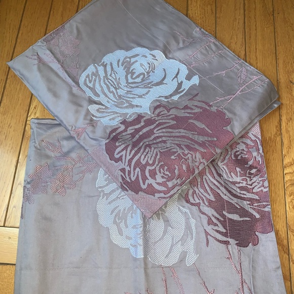 Set of decorated pillow cases - Picture 5 of 5